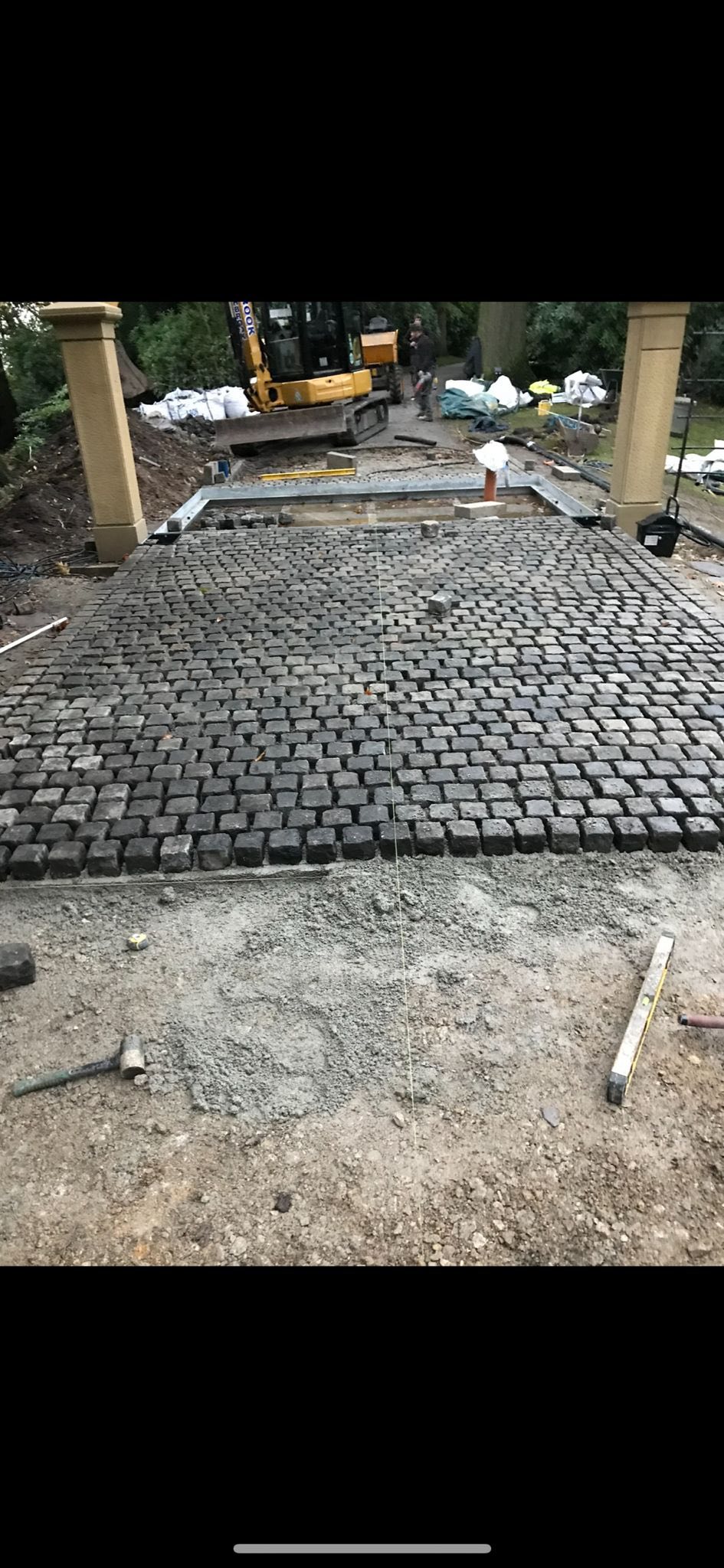 Cobblestone block laying
